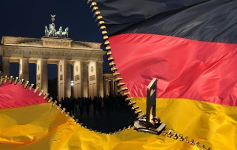 Germania: 10 mila disoccupati al mese, crollo produzione ma riarmo