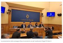 Il premio Oscar Basel Adra: «Anche l’Italia complice del sistema che finanzia le colonie israeliane»